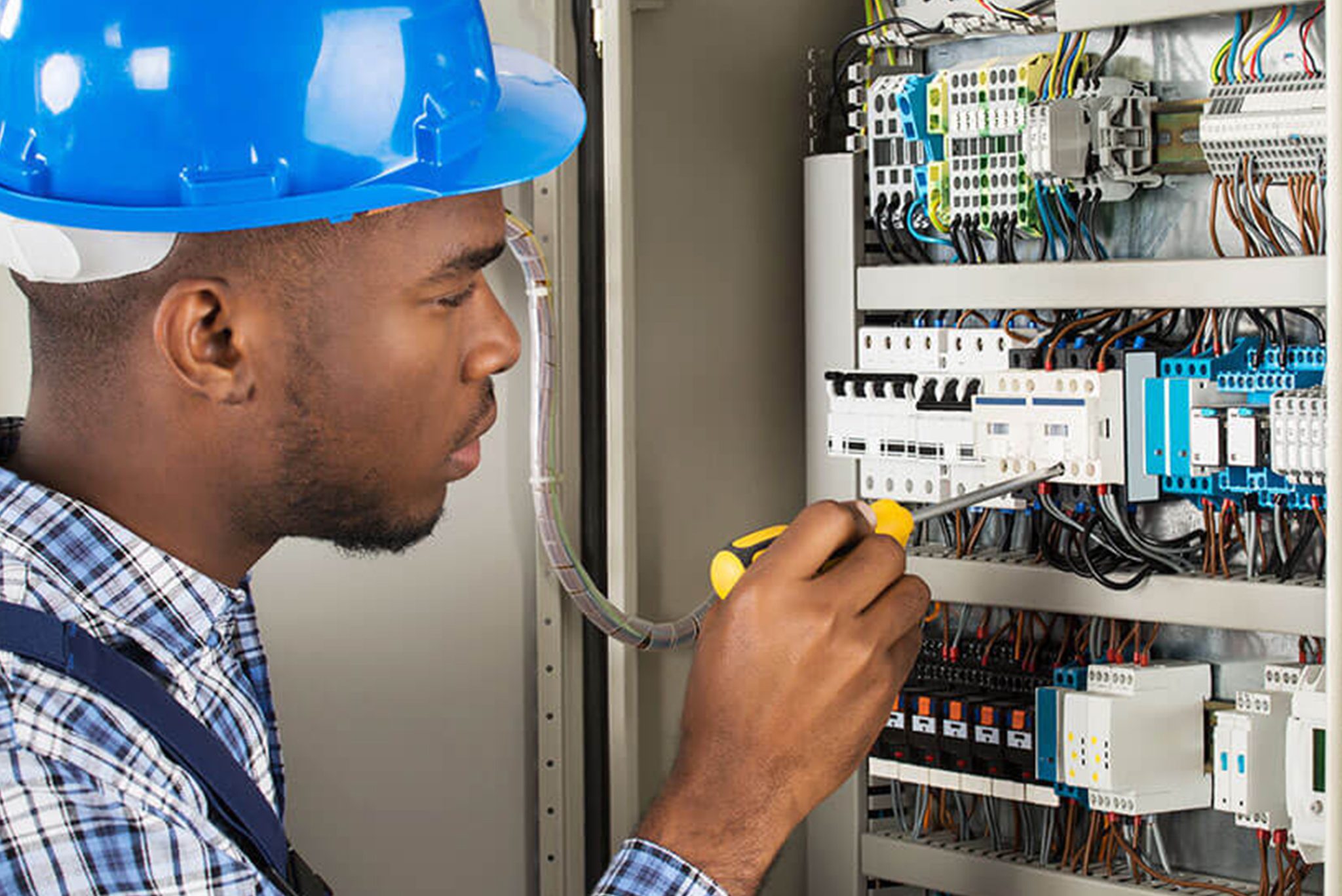 ELEMENTS: Level 2 Electrical Installation 25/26 (B/W) 